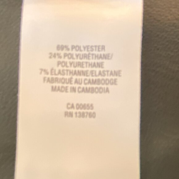 Reitmans - Vegan-leather, Straight leg, Black pants, Size 10 - Picture 7 of 9